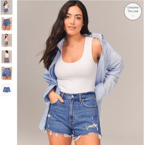 Abercrombie & Fitch Curve Love High Rise Mom Short 27